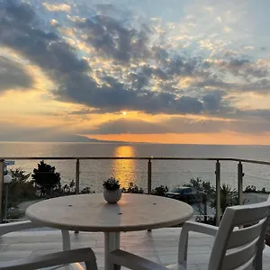 Apartment Wave, Sarande